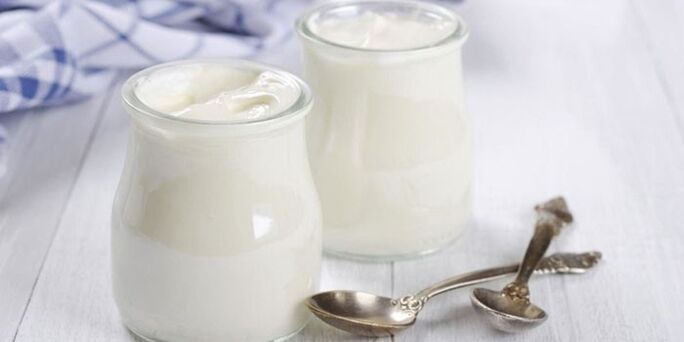 арыктоо үчүн табигый йогурт